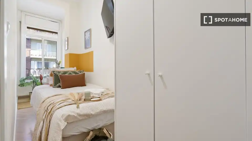 Habitación de Piso para compartir en Barcelona con Aire acondicionado, Calefacción y Terraza