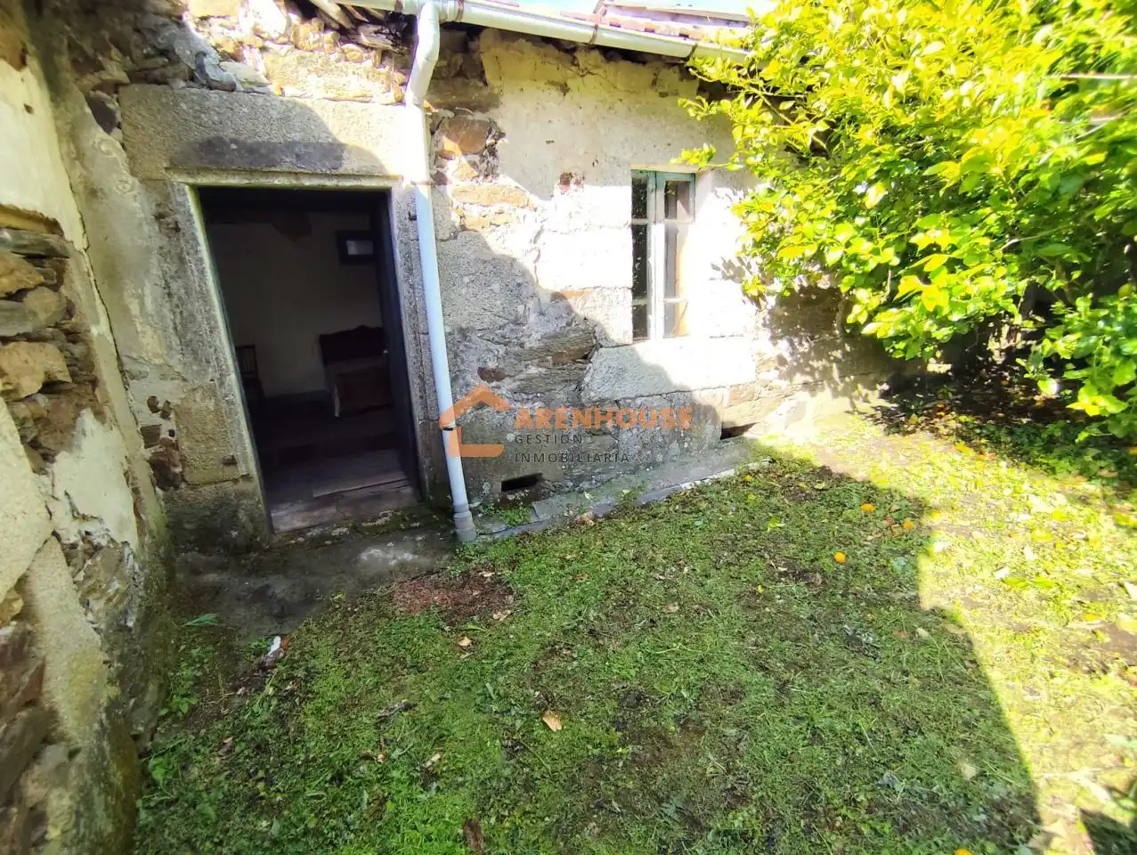 Garden of Houses for sale in Castrelo de Miño  with Heating, Private garden and Storage room