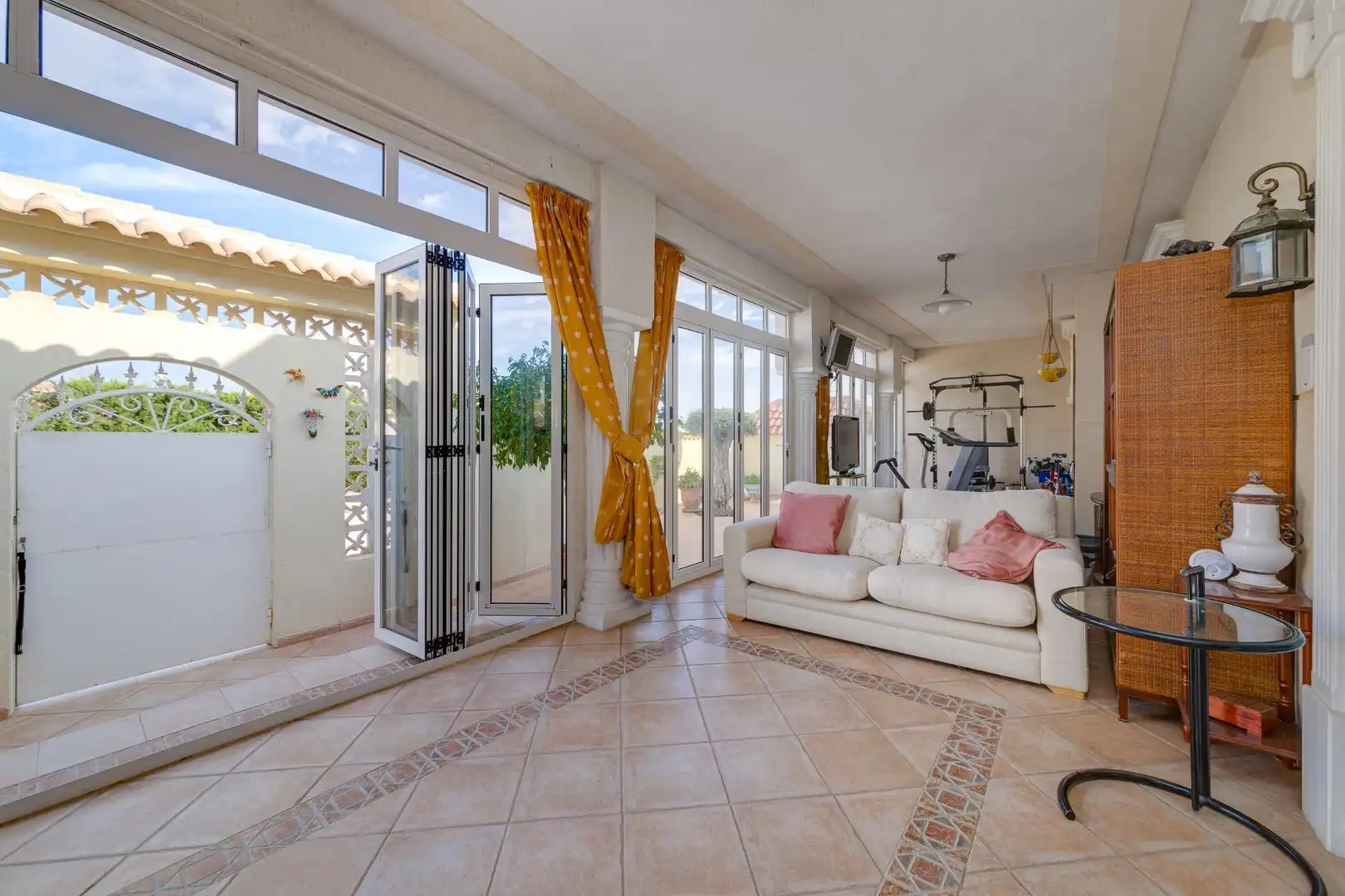 Casa o xalet en venda a Carrer Carrer de la Sierra Morena-las Filipinas, Villamartín - Las Filipinas