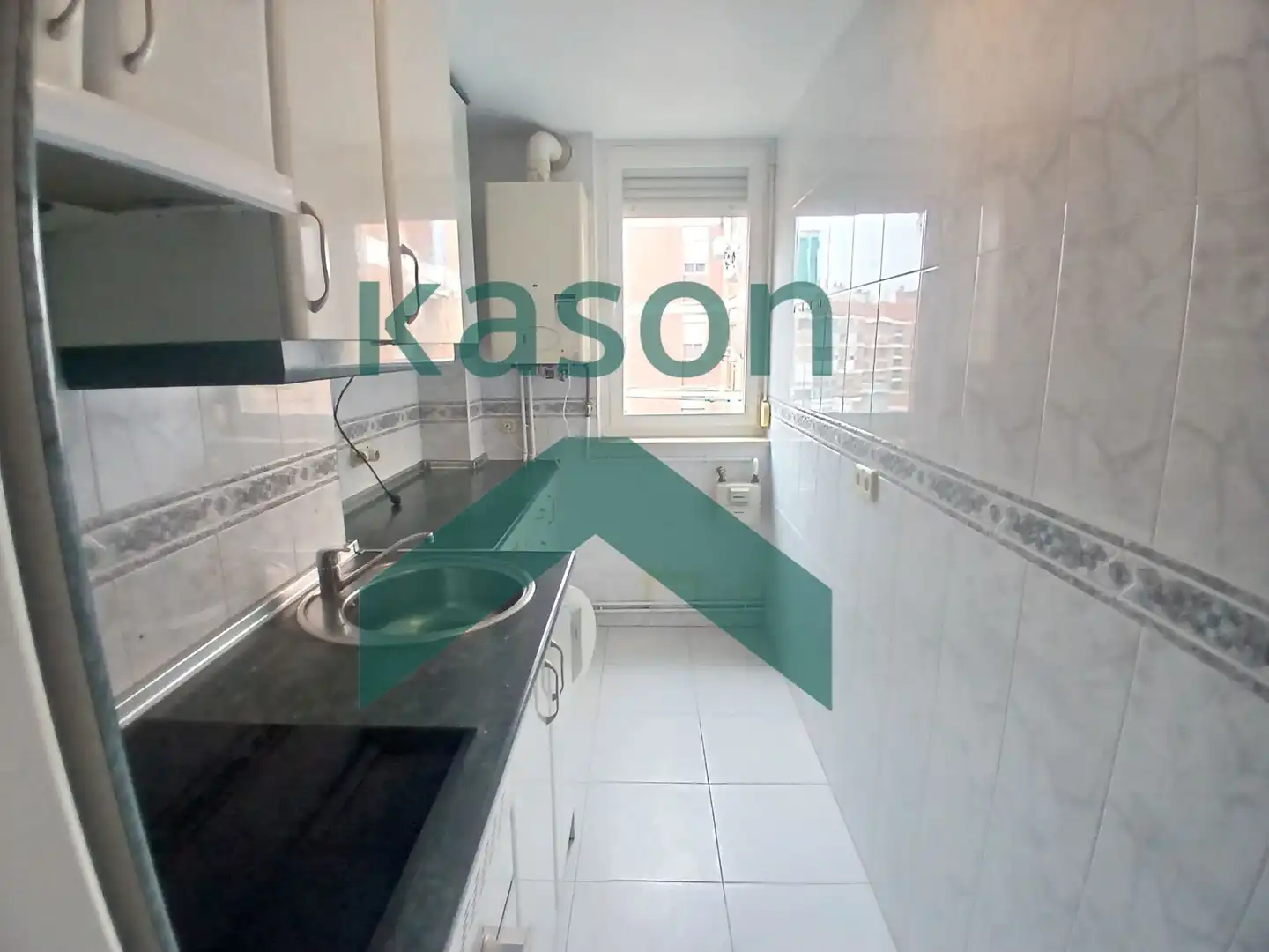 Kitchen of Flat for sale in Madrid  with Heating, Terrace and Furnished