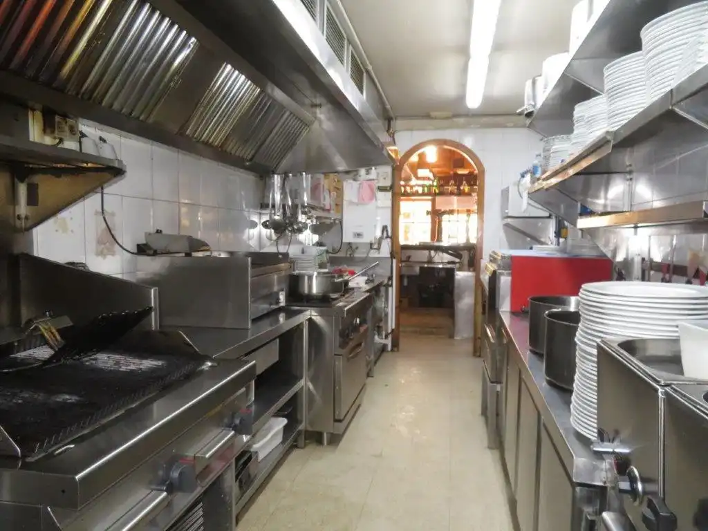 Cocina de Local en traspaso en Sant Andreu de la Barca con Aire acondicionado, Calefacción y Terraza