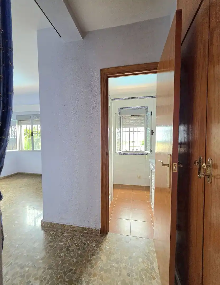 Chalet con piscina en venta en Palomares del Río, imagen 31