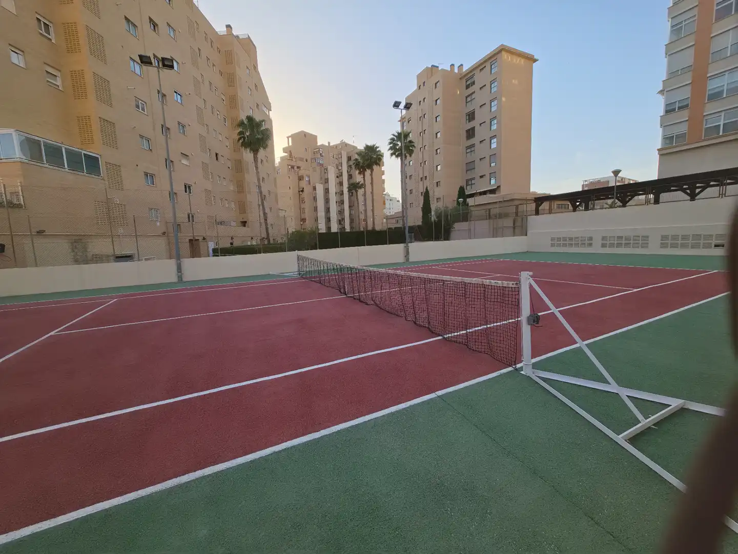 Aparcament de Pis en venda en Alicante / Alacant amb Aire condicionat, Terrassa i Piscina comunitària