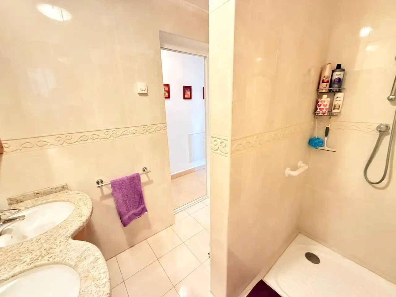 Baño de Casa o chalet en venta en Vélez-Málaga con Aire acondicionado, Calefacción y Jardín privado
