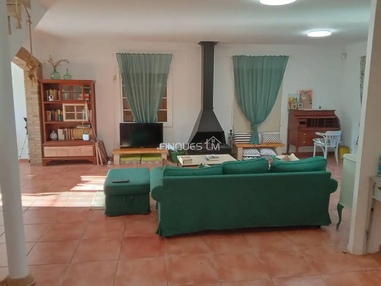 Sala d'estar de Casa o xalet en venda en Tordera amb Calefacció, Jardí privat i Terrassa