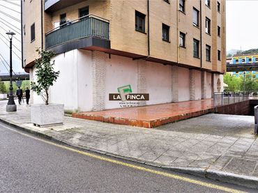 Business premises for sale in Riaño - Los Barros