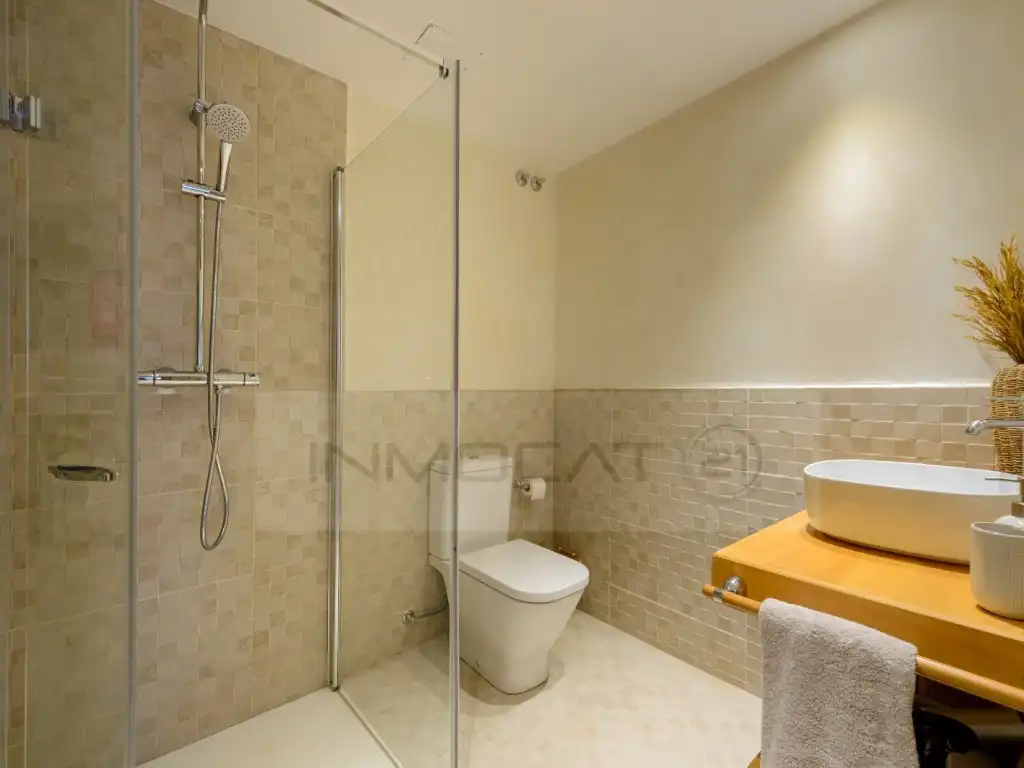 Piso con ascensor en venta en Marina Botafoc - Platja de Talamanca, imagen 22