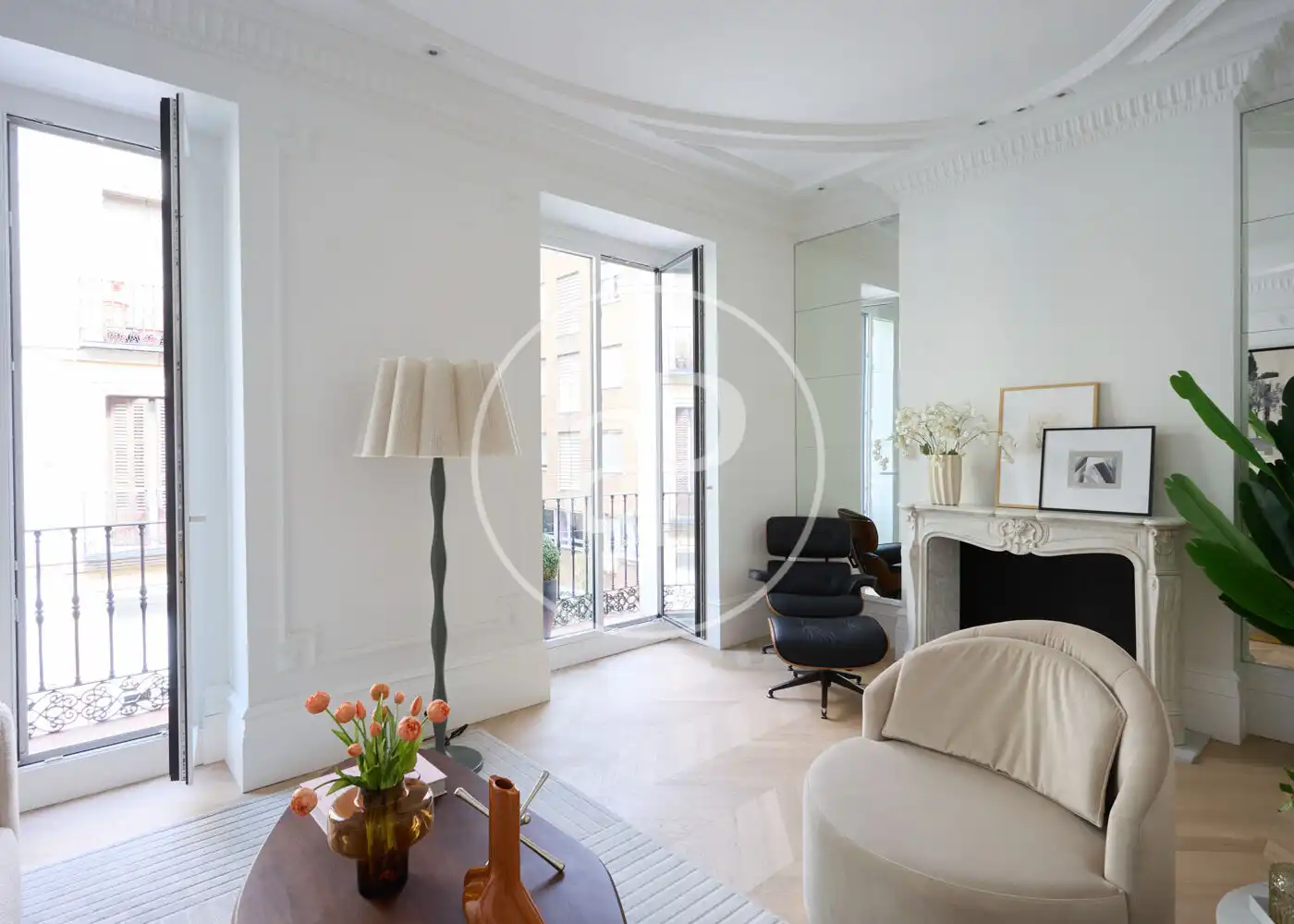 Living room of Flat for sale in Madrid  with Air Conditioner, Heating and Balcony