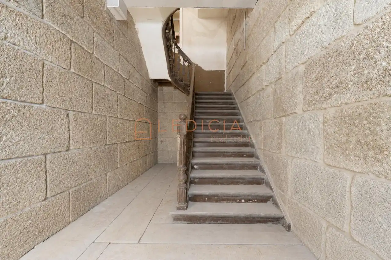 Flat for sale in Vigo   with Heating, Terrace and Furnished
