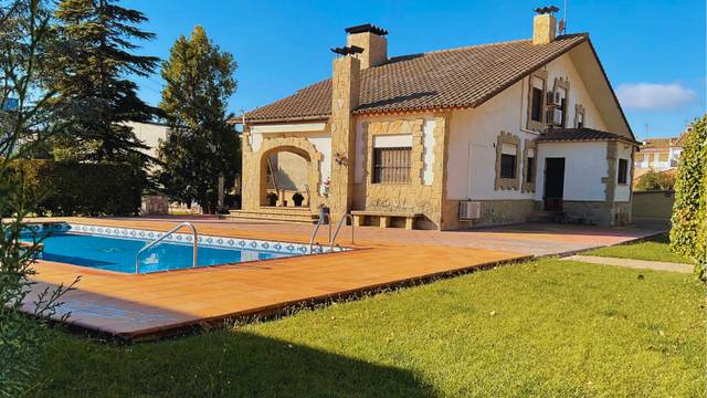 Casa-chalet en Venta en Carrer Diagonal, 1 en Tornabous