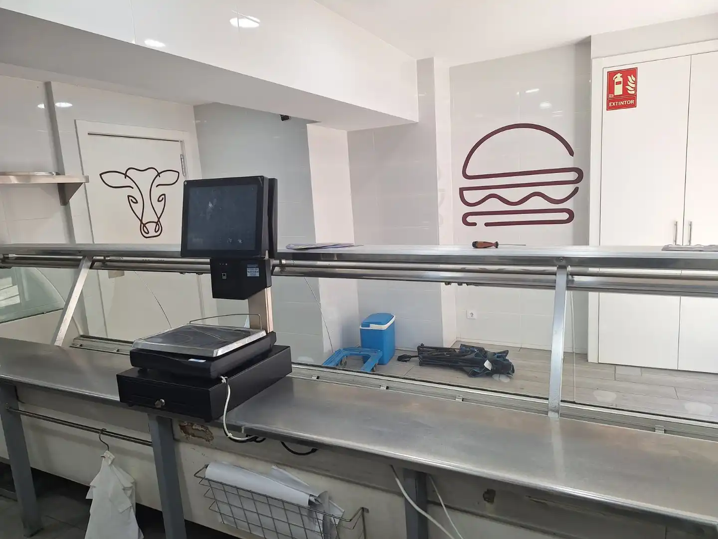 Business premises for transfer in Sants - Montjuïc, imagen 3