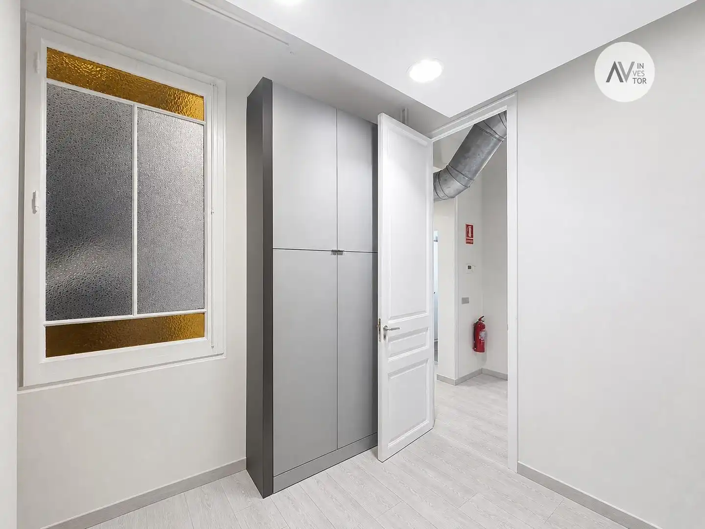 Office for rent in Barcelona  with Air Conditioner, Heating and Storage room
