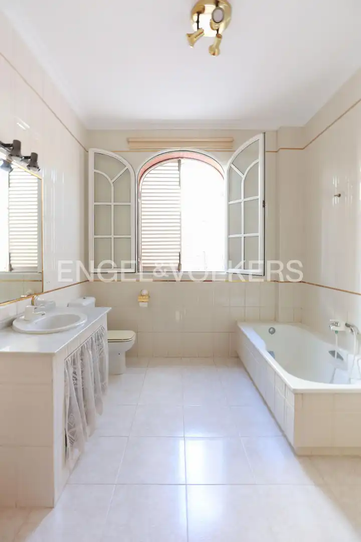 Baño de Casa o chalet en venta en Los Palacios y Villafranca con Aire acondicionado, Calefacción y Jardín privado