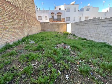 Terreny residencial en venda a Coria del Río