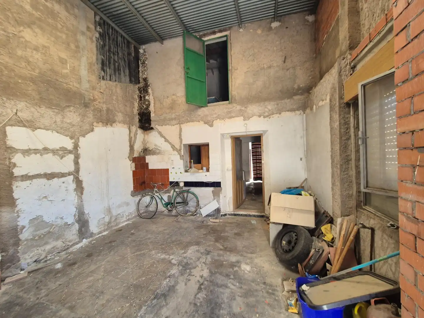 Houses for sale in Beneixama, Alicante