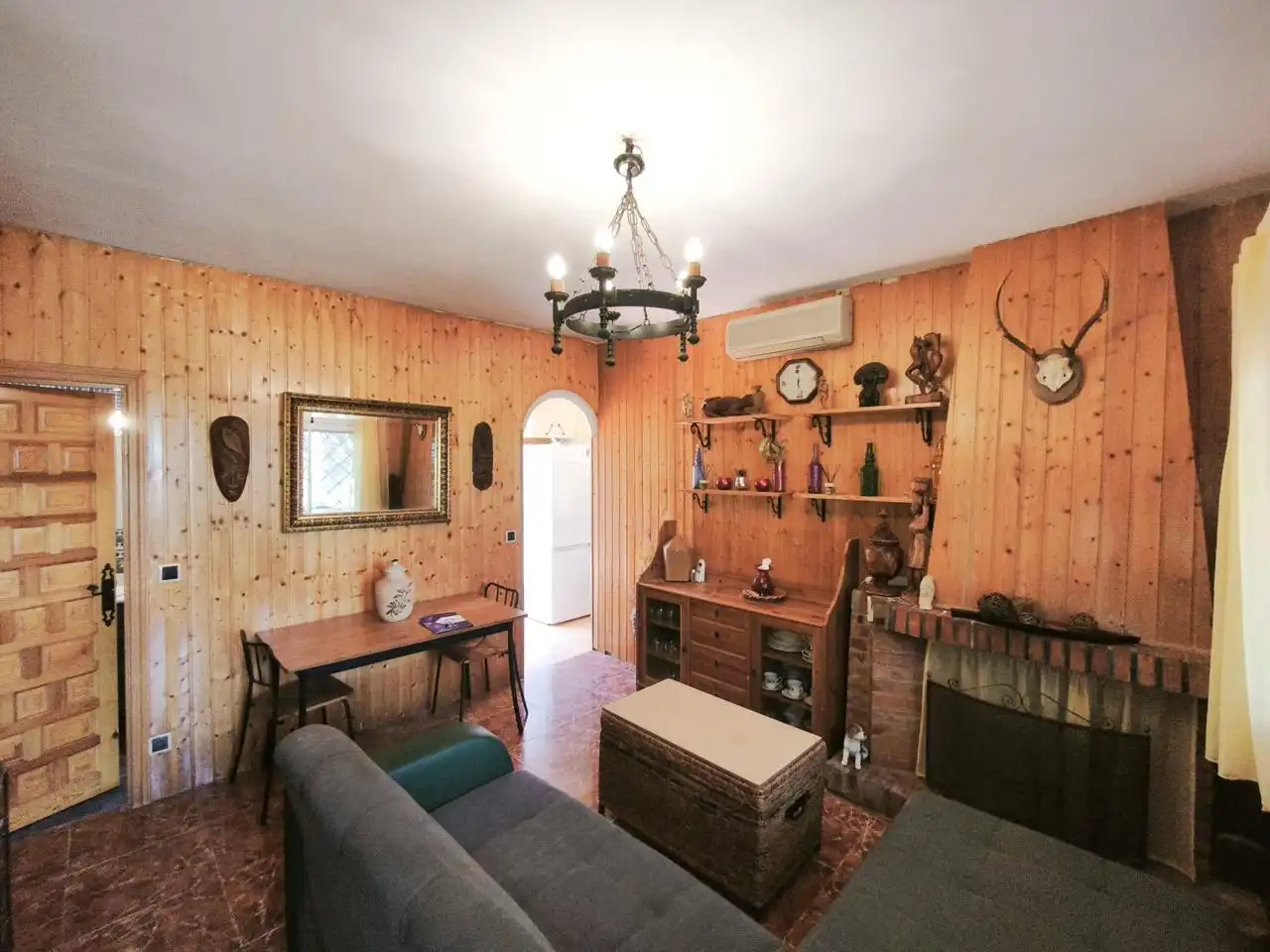 Sala d'estar de Casa o xalet en venda en Villa del Prado amb Aire condicionat, Calefacció i Jardí privat