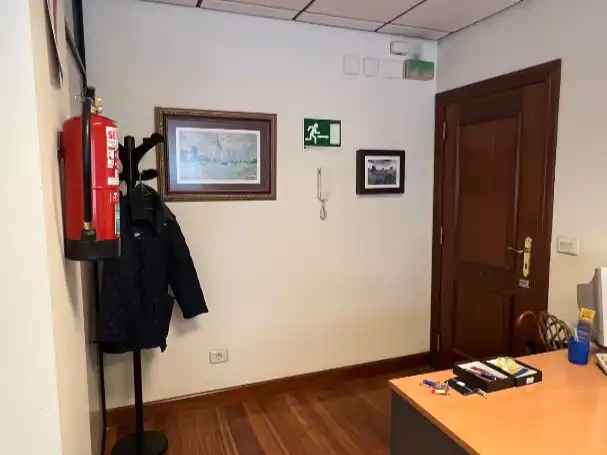 Oficina de alquiler en Leioa con Amueblado
