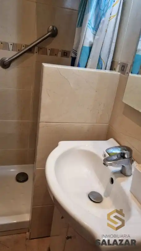 Baño de Piso de alquiler en Bilbao  con Calefacción