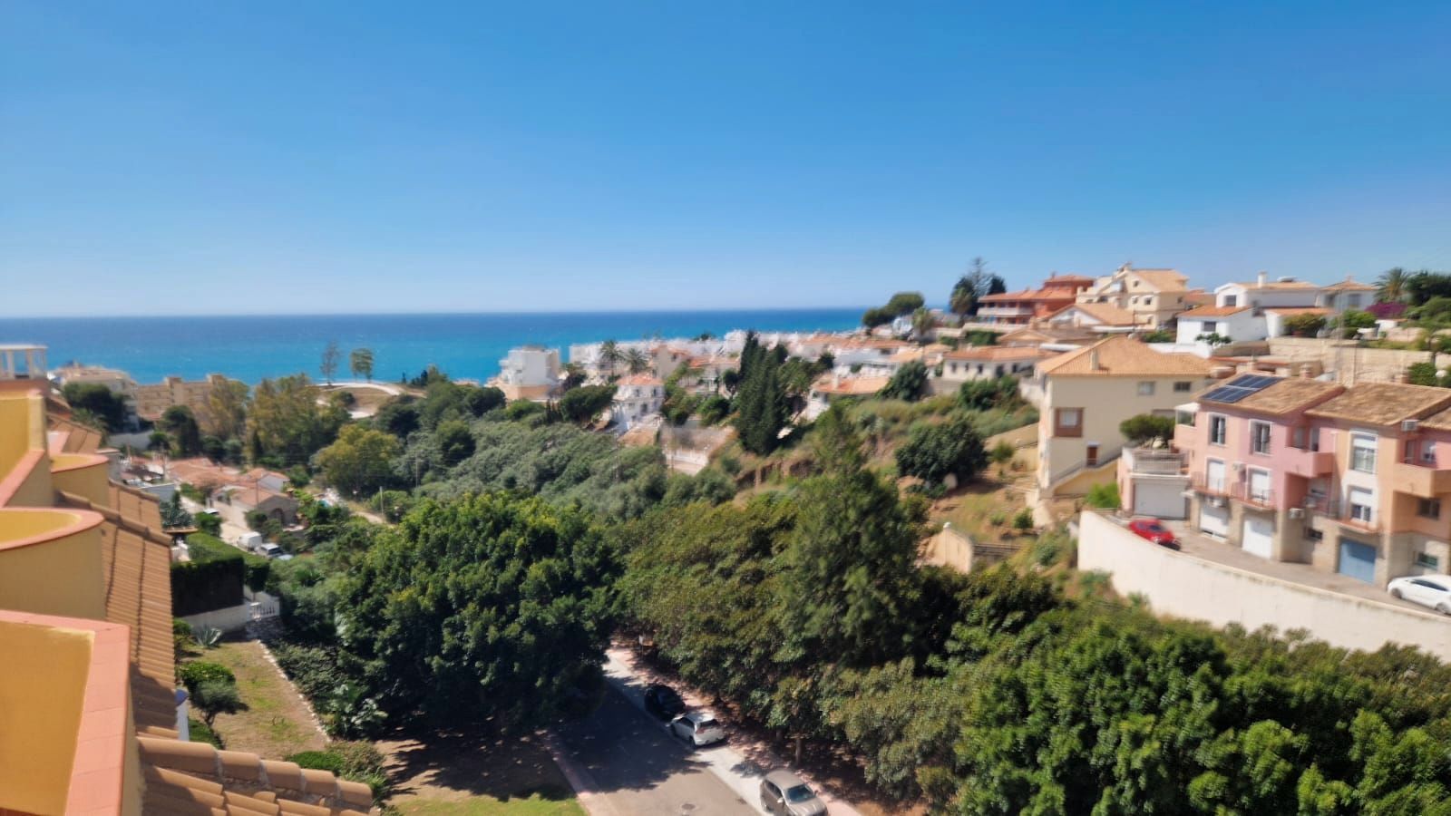 Exterior view of Duplex for sale in Fuengirola  with Air Conditioner, Terrace and Storage room