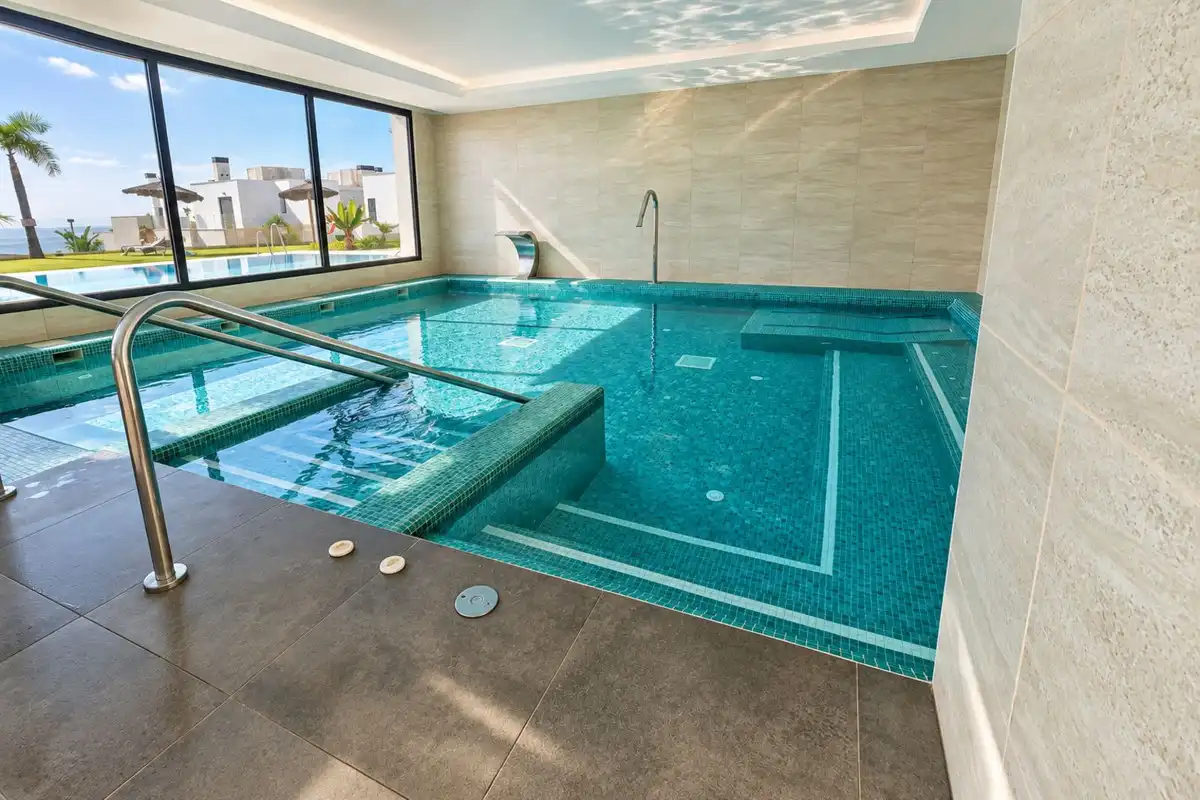 Piano terra con piscina in vendita a La Alcaidesa, imagen 28
