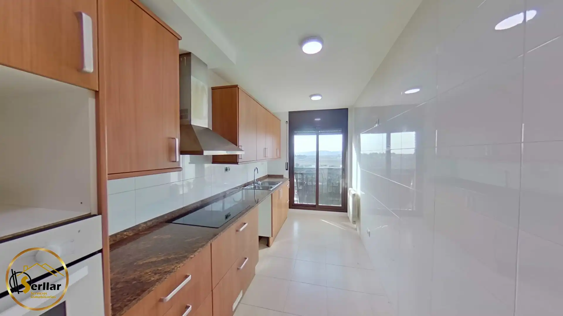 Cocina de Casa adosada en venta en Banyeres del Penedès con Calefacción, Jardín privado y Terraza