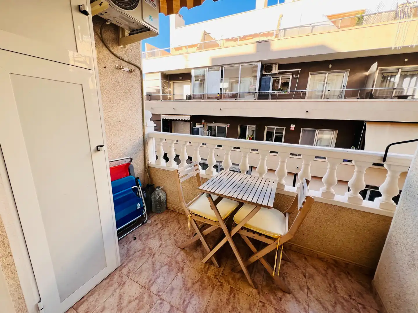 Terraza de Apartamento en venta en Torrevieja con Aire acondicionado, Terraza y Amueblado