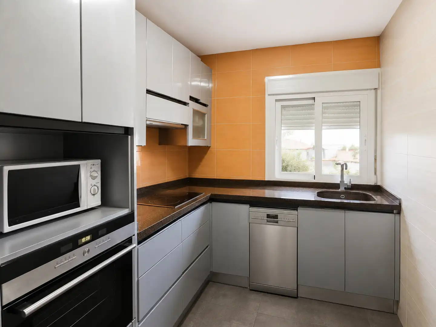 Kitchen of Flat for sale in Madrid  with Air Conditioner, Heating and Furnished