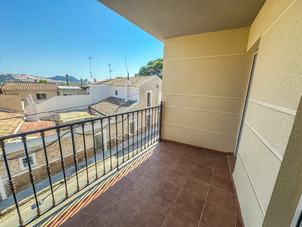 Flat for sale in Ctra. Algueña, imagen 2