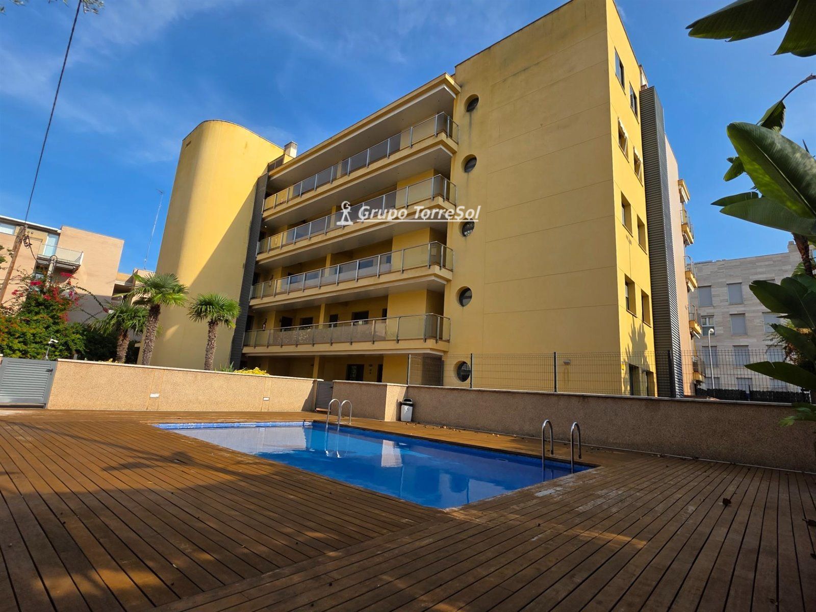 Swimming pool of Flat for sale in Torredembarra  with Air Conditioner, Heating and Terrace
