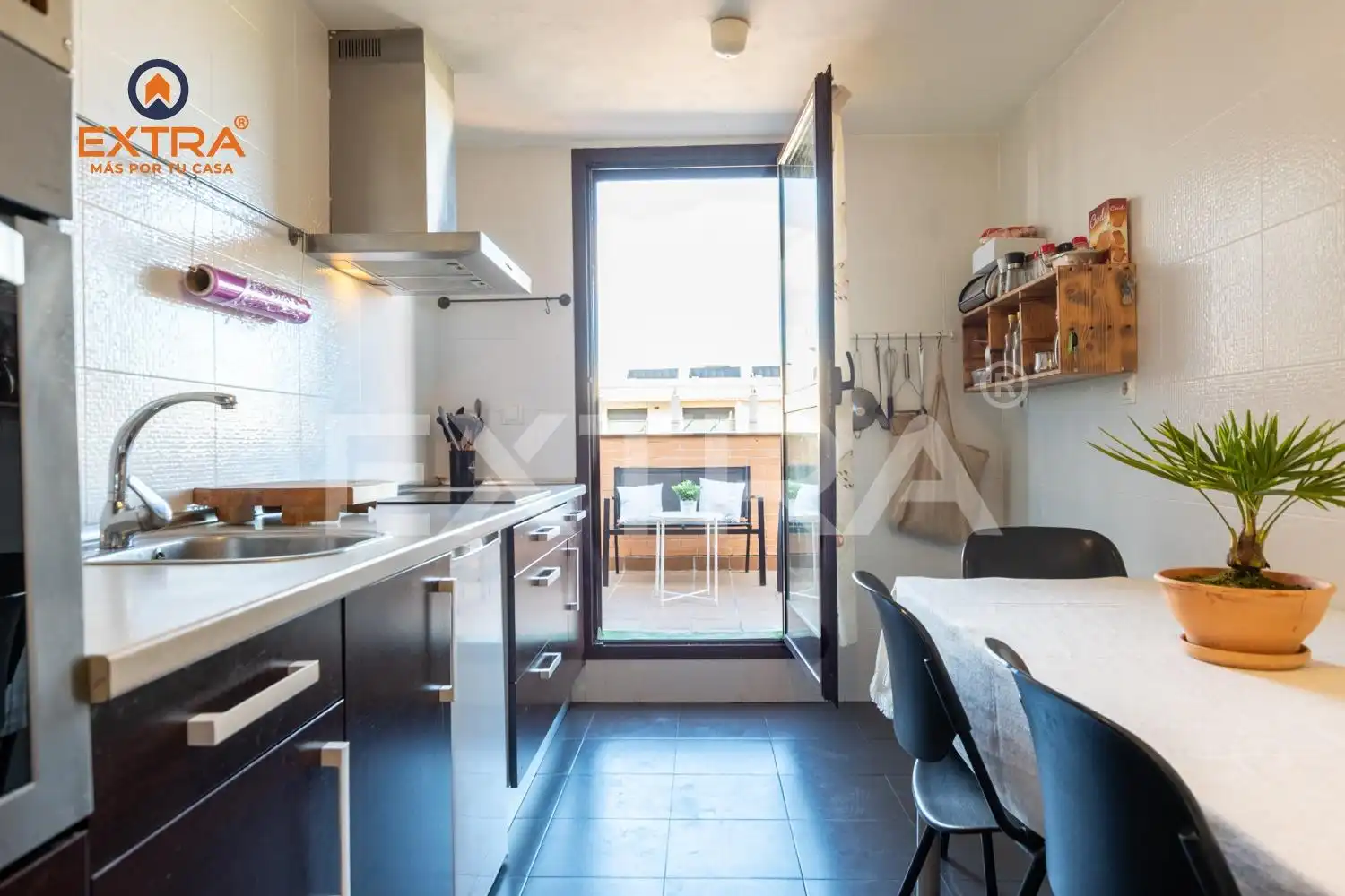 Cocina de Ático en venta en Las Rozas de Madrid con Calefacción, Jardín privado y Terraza