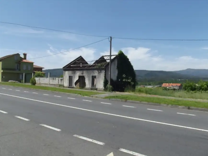 Wohnbaugrundstück zum Verkauf in Padrón