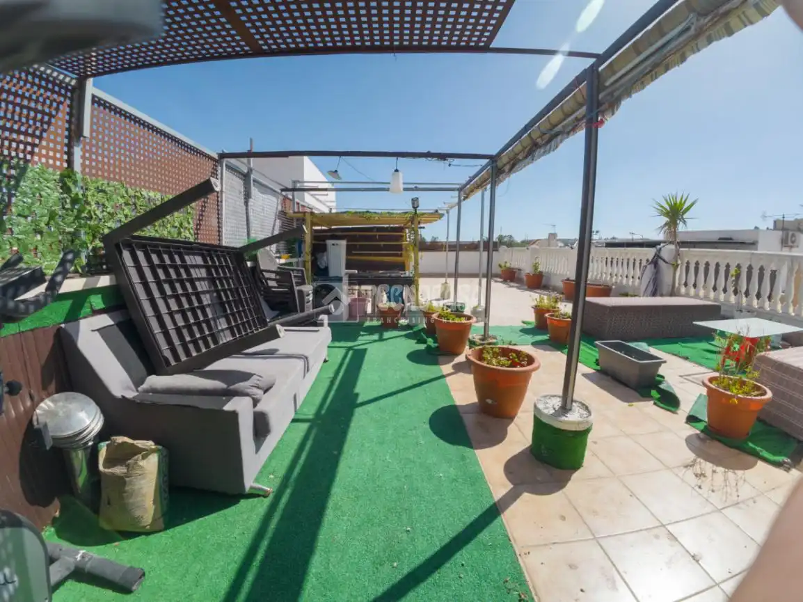 Terrasse von Einfamilien-Reihenhaus zum Verkauf in Huércal de Almería