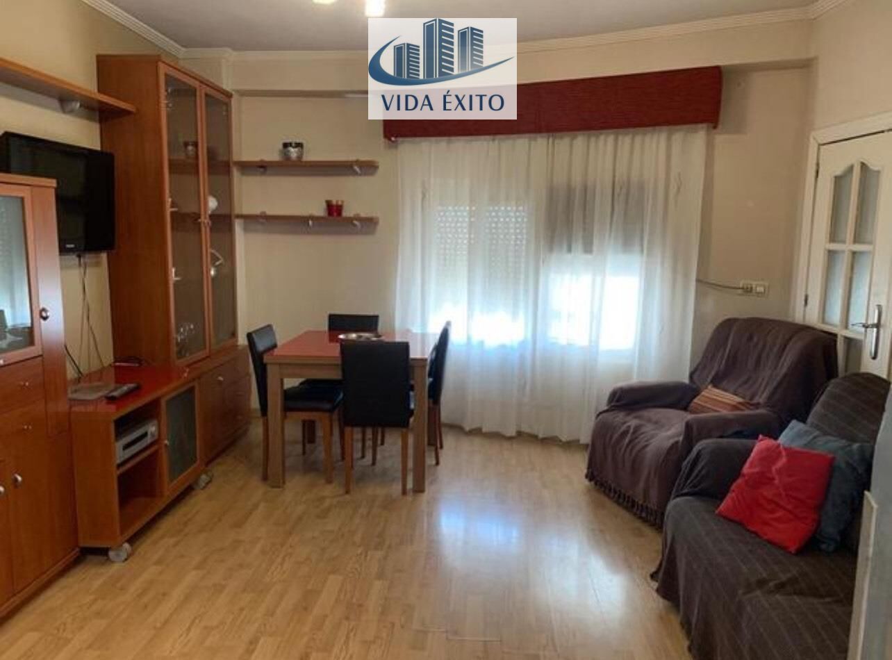 Vista exterior de Piso en venta en  Jaén Capital con Aire acondicionado