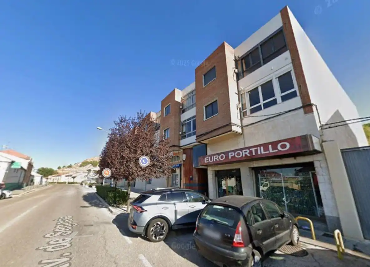Local commercial à vendre à Avenida de Segovia