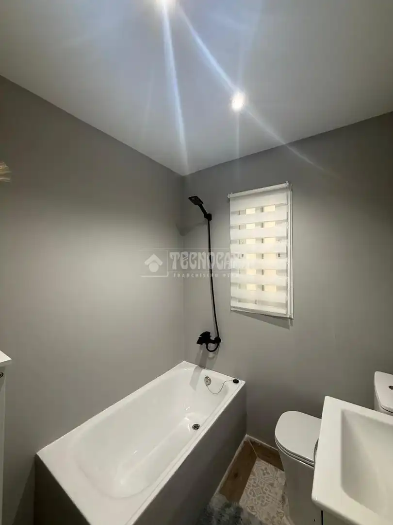 Baño de Piso en venta en Talavera de la Reina con Terraza y Amueblado