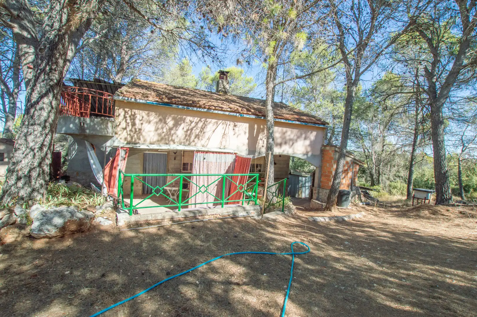 Casa amb piscina en venda a Calle Robles