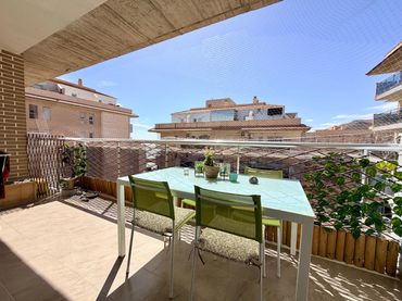 Pis amb piscina en venda a Aguadulce
