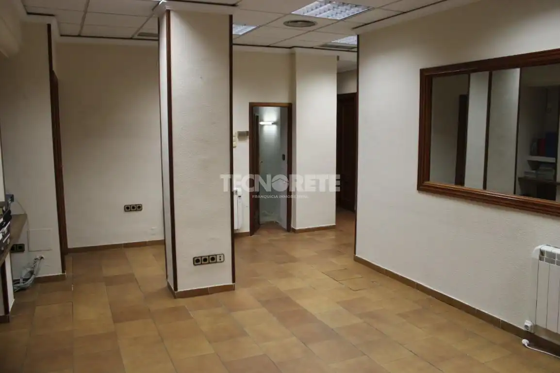 Business premises for sale in Casco Histórico, imagen 5