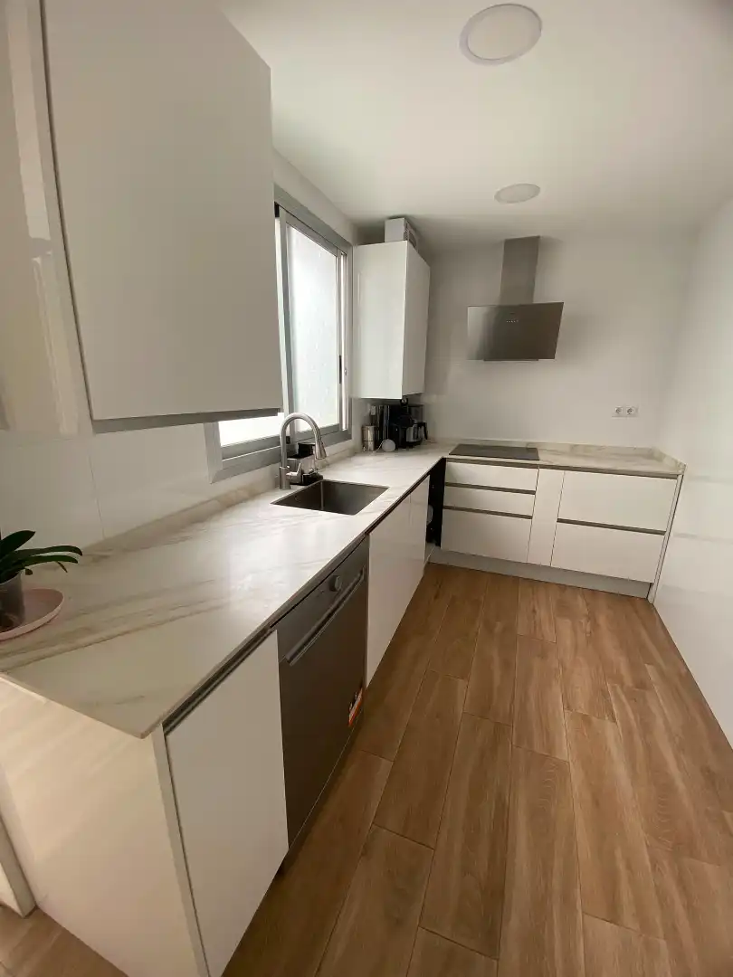 Cocina de Piso en venta en Castellón de la Plana / Castelló de la Plana con Aire acondicionado, Trastero y Balcón