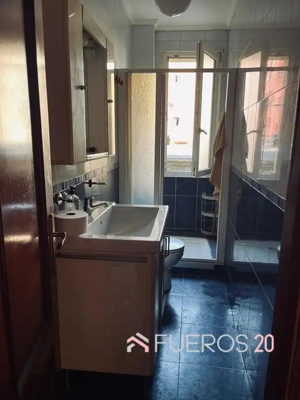Flat for sale in Rontegui - Pormetxeta, imagen 2