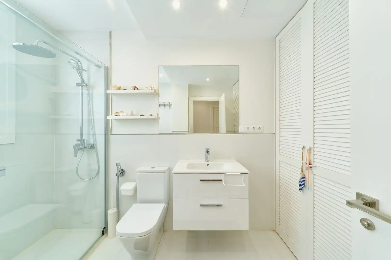 Badezimmer von Wohnung zum Verkauf in Málaga mit Klimaanlage, Heizung und Terrasse