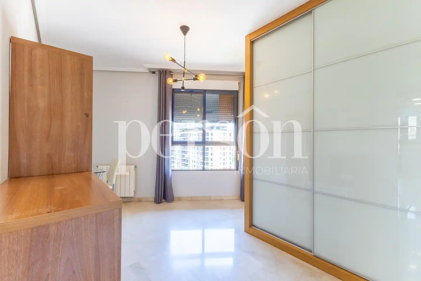 Bedroom of Flat for rent in Valencia  with Air Conditioner, Heating and Private garden