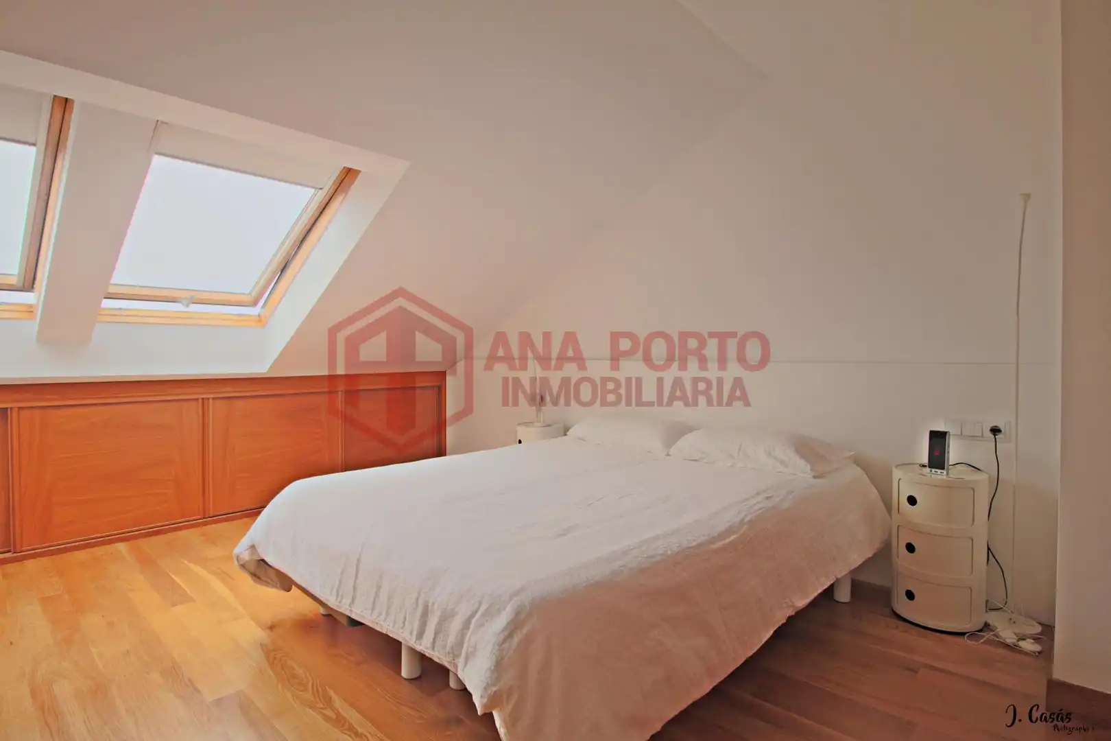 Dormitori de Casa adosada en venda en O Grove   amb Calefacció, Jardí privat i Parquet