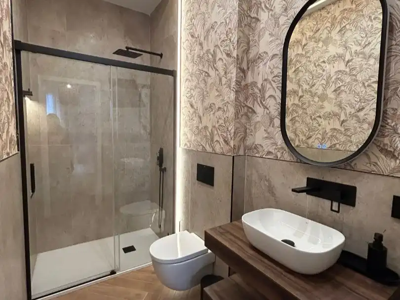 Badezimmer von Maisonette zum Verkauf in  Sevilla Capital mit Klimaanlage und Terrasse