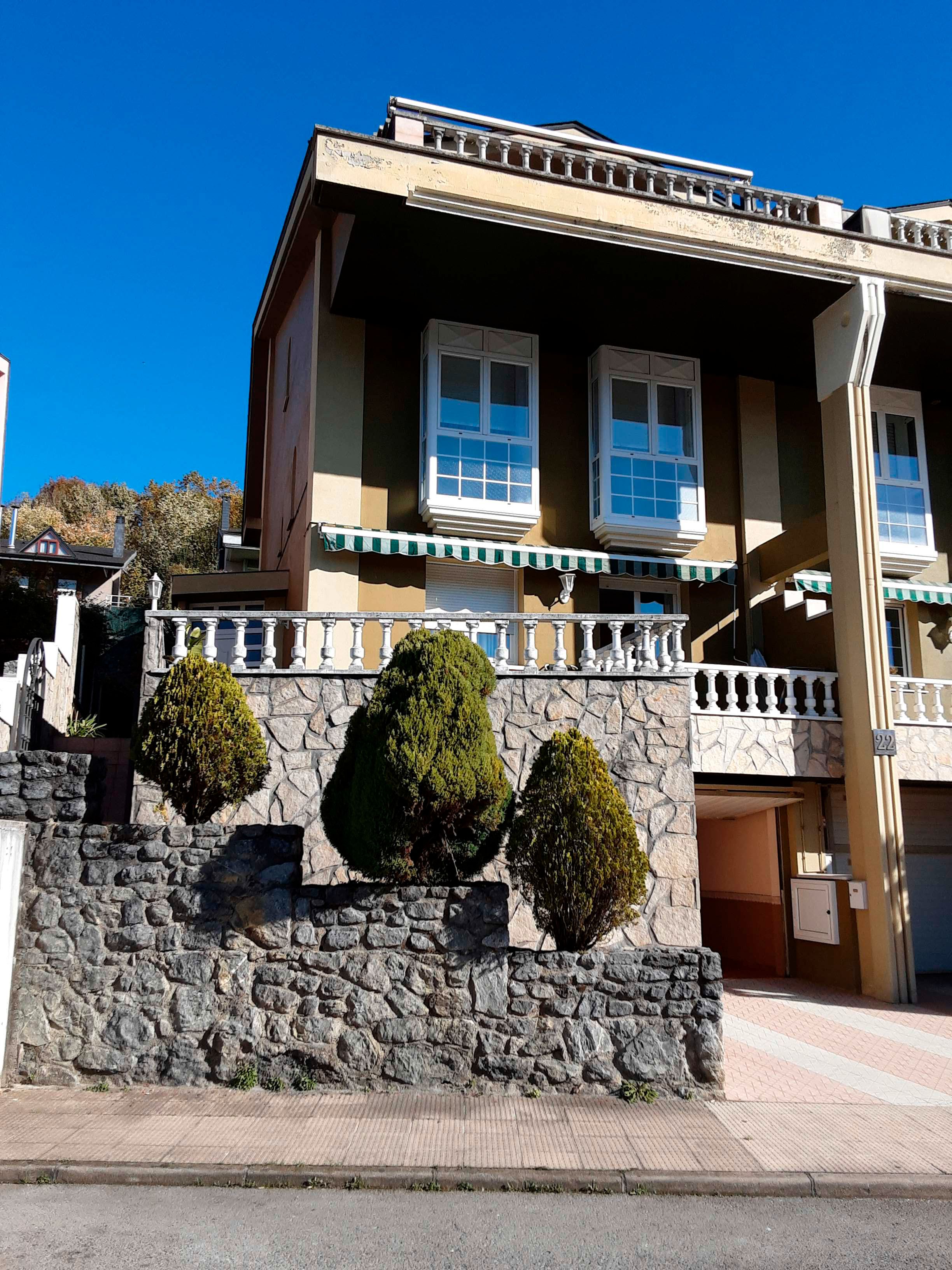 Exterior view of Single-family semi-detached for sale in Laudio / Llodio  with Heating, Private garden and Terrace