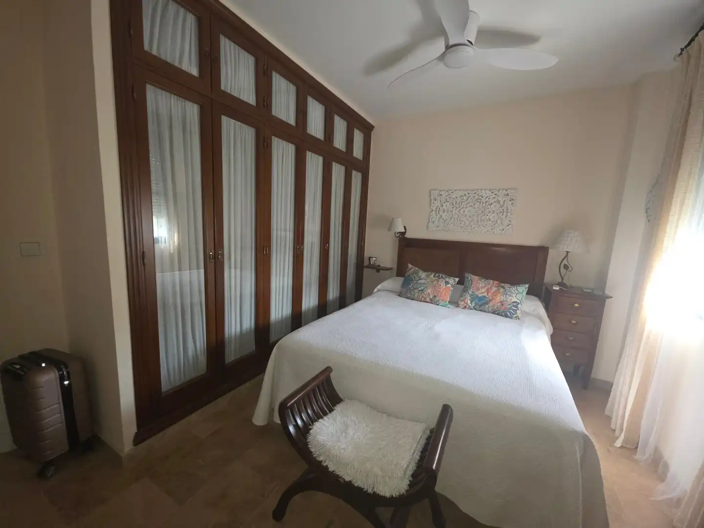 Habitación de Casa adosada en venta en Montequinto con Aire acondicionado, Calefacción y Jardín privado