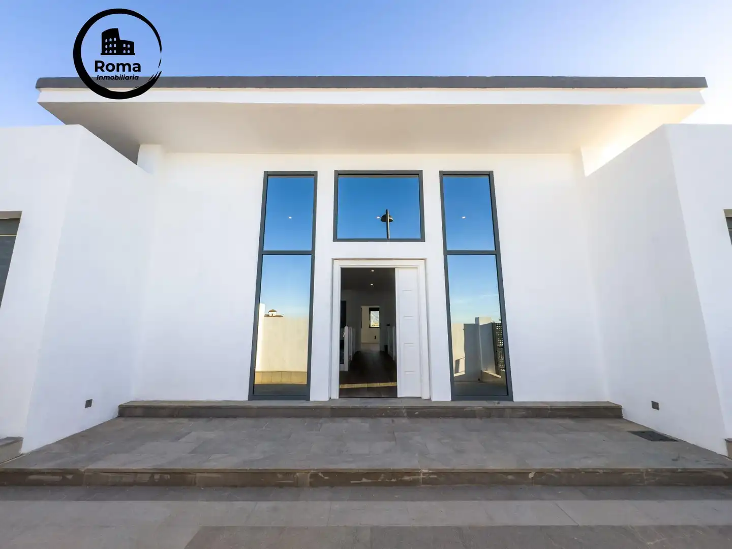 Vista exterior de Casa o chalet en venta en La Zubia con Aire acondicionado, Calefacción y Jardín privado