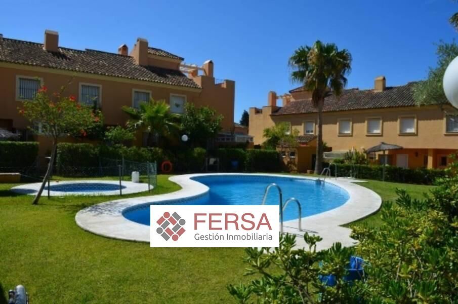 Exterior view of Single-family semi-detached to rent in El Puerto de Santa María  with Air Conditioner, Heating and Parquet flooring