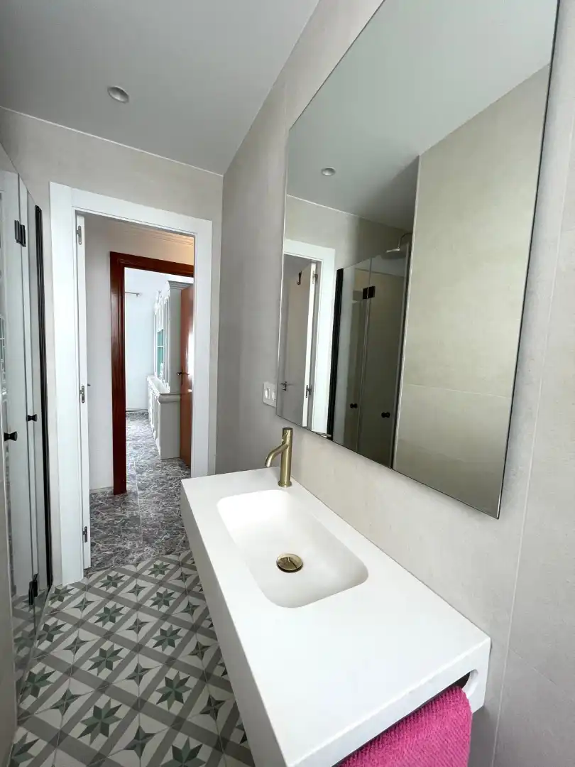 Badezimmer von Wohnung zur Miete in Zaragoza mit Heizung, Möbliert und Ofen