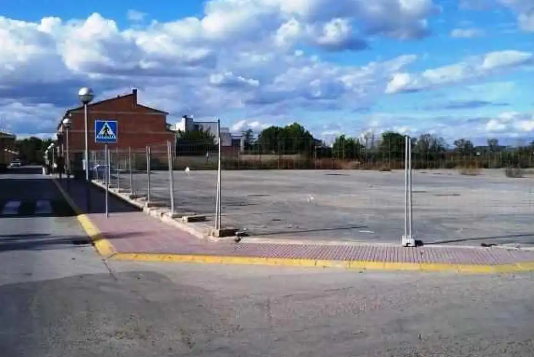 Terrenys i solars en venda a Carrer Lleida